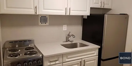 Rented by Bond New York