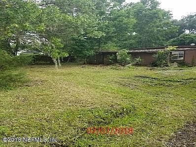 2nd image of 415 Roberts St