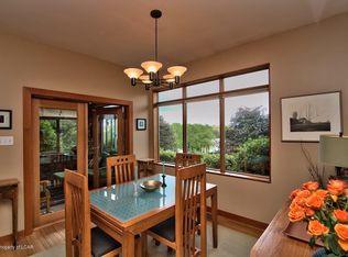 11 Cherokee Dr, Shickshinny, PA 18655