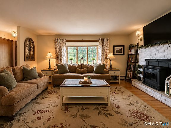 5th image of 124 Beverly Road
