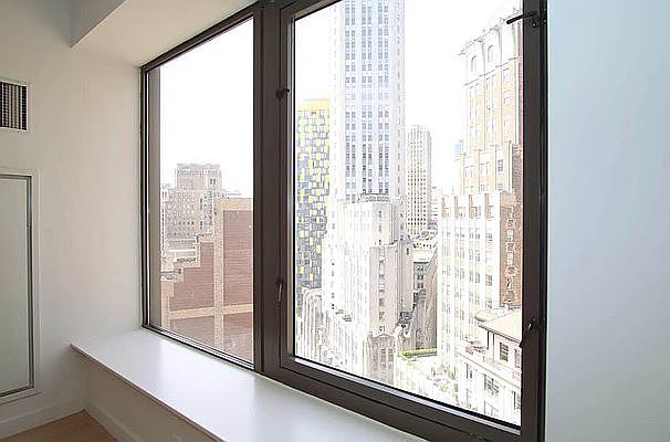 1st image of 75 Wall St #31I