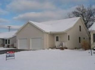 713 Eastgate Pl, Traverse City, MI 49686