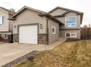 296 E Tartan Cir W, Lethbridge, AB T1J 0Z1