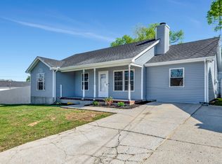 313 Cedar Park Cir, La Vergne, TN 37086