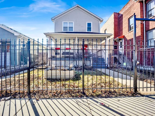 3333 W Cullom Ave, Chicago, IL 60618