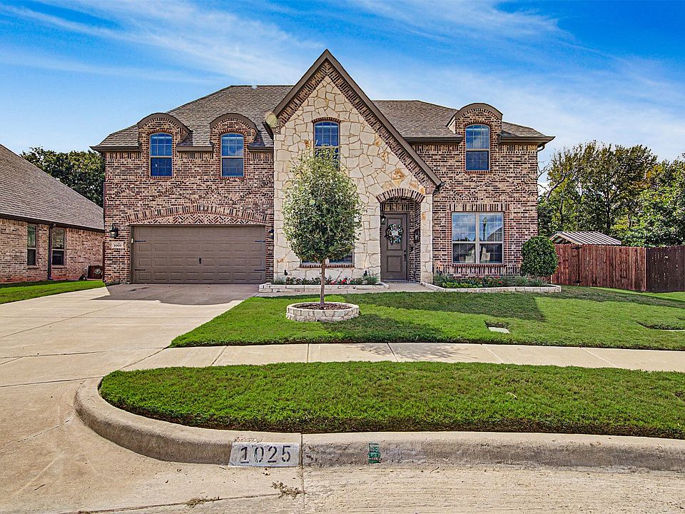 1st image of 1025 Whitetail Ct