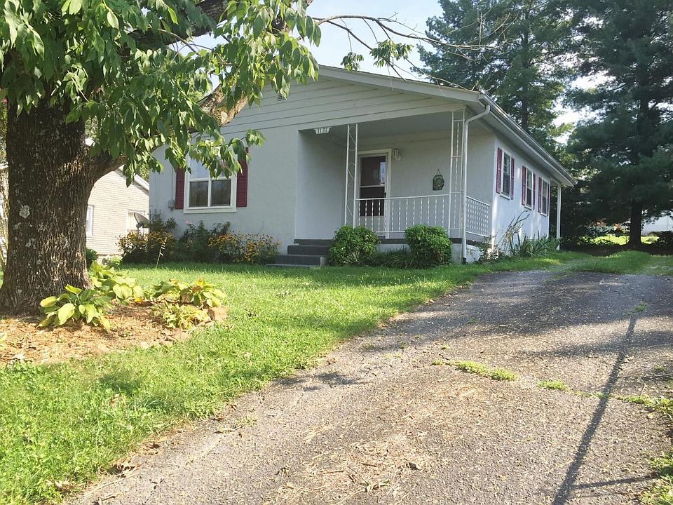 1st image of 1131 E Lakeview Dr