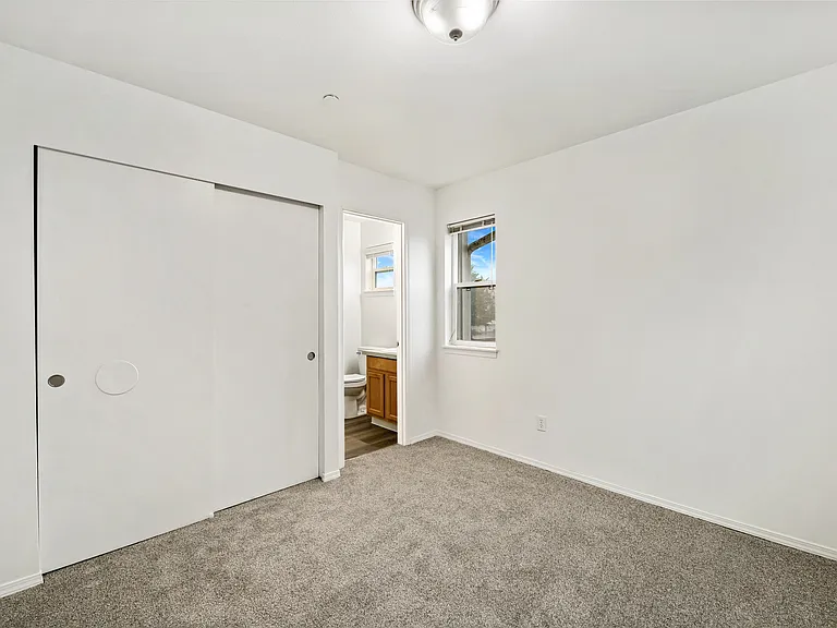 Shorewood — Photo 10