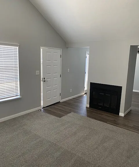 Laurelwood West Villas — Photo 55