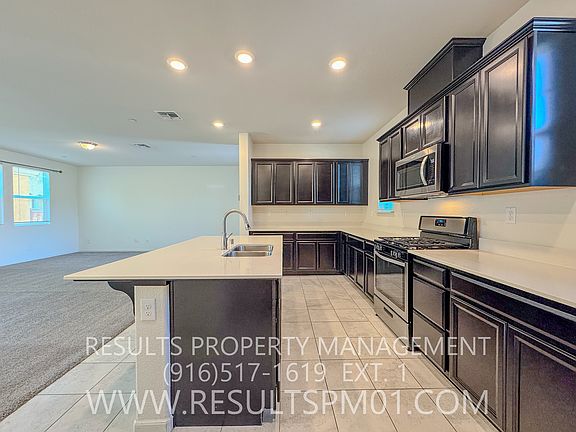 4th image of 240 Uccello Way