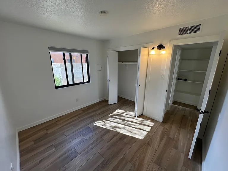 1300 Rufina Ln — Photo 9