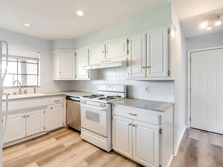 10600 Sunnymeade Pl — Photo 7