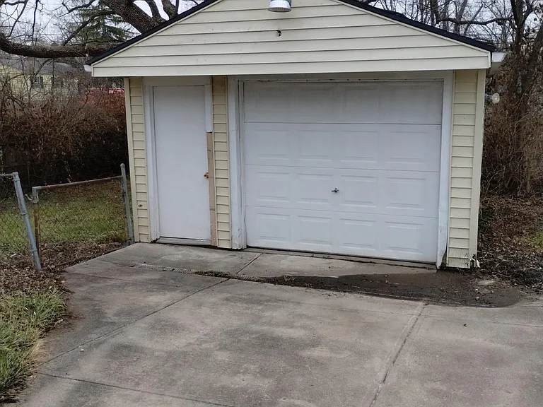 4404 Annapolis Ave — Photo 15