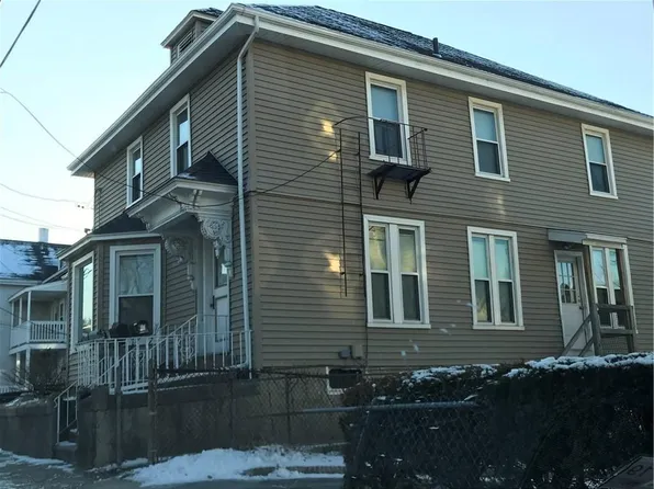 183 Park Ave, Woonsocket, RI 02895