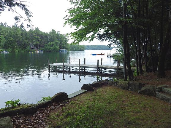 3rd image of 290 Meredith Neck Rd
