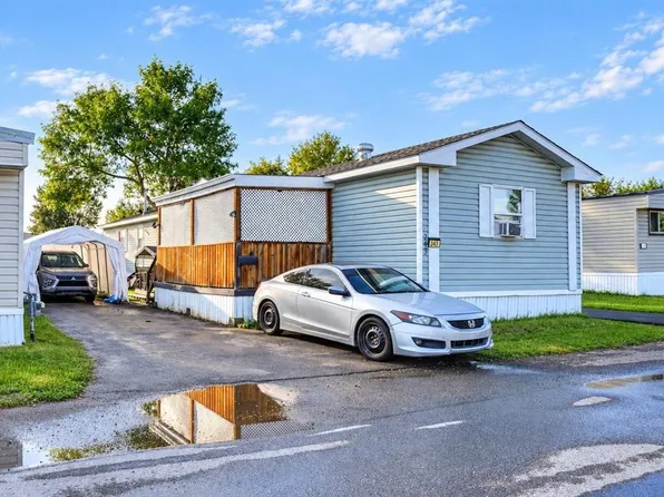 6220 17th Ave SE #243, Calgary, AB T2A 0W6