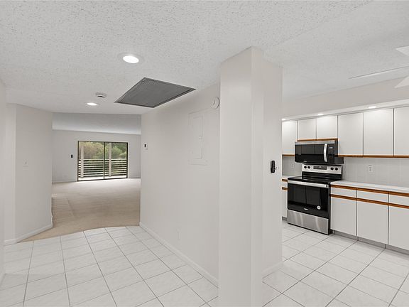 3rd image of 1801 Eleuthera Pt #J3
