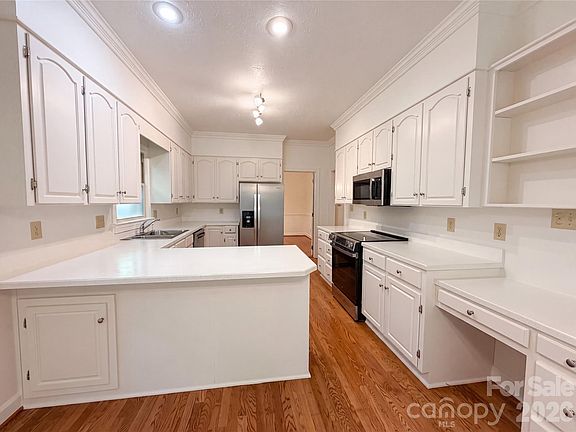 4th image of 1750 Trellis Dr