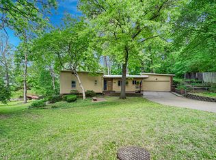 6521 Burnham St, Mission, KS 66202