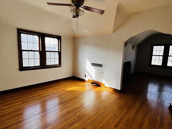 4th image of 3268 S Quincy Ave #A
