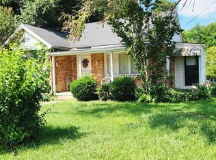 1838 Vinson St, Staunton, VA 24401
