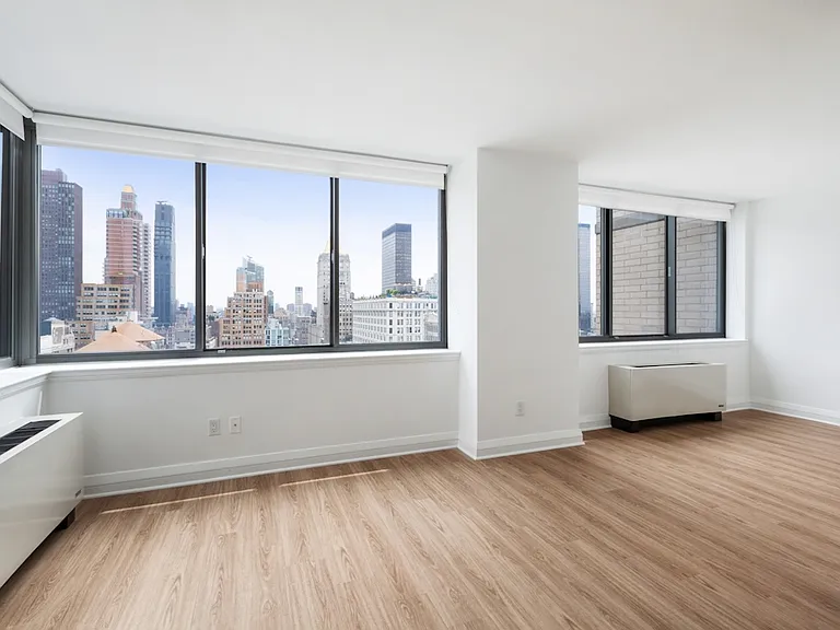 800 6th Ave #16H — Photo 3