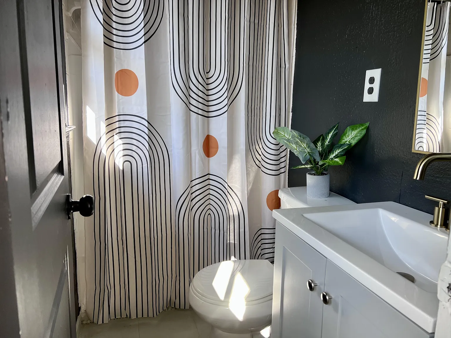 4 bed, 3.0 bath, 1840 sqft, $1,001 — Photo 4