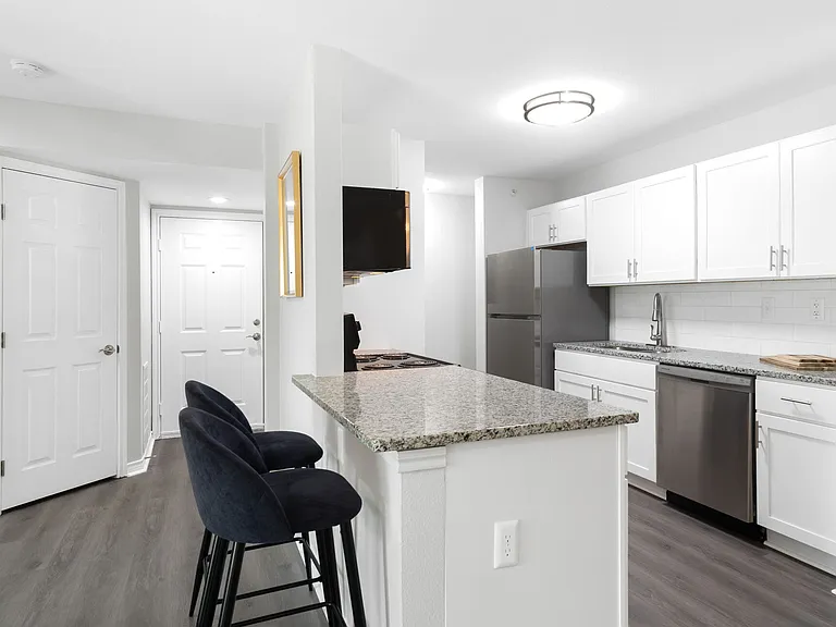 Vida Apartments — Photo 33