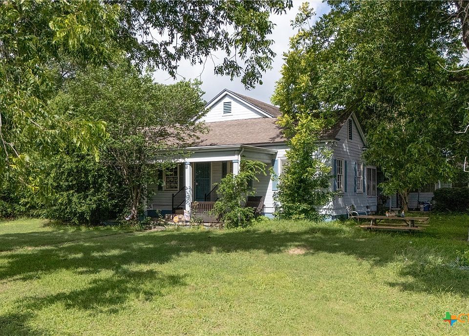 1st image of 416 Church Ave