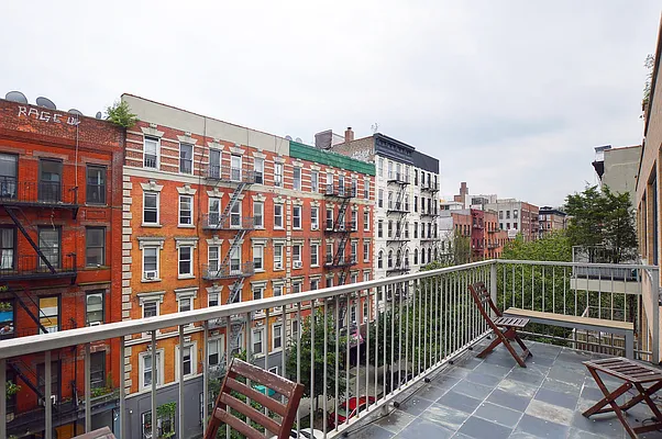 Rented by Bond New York | media 6