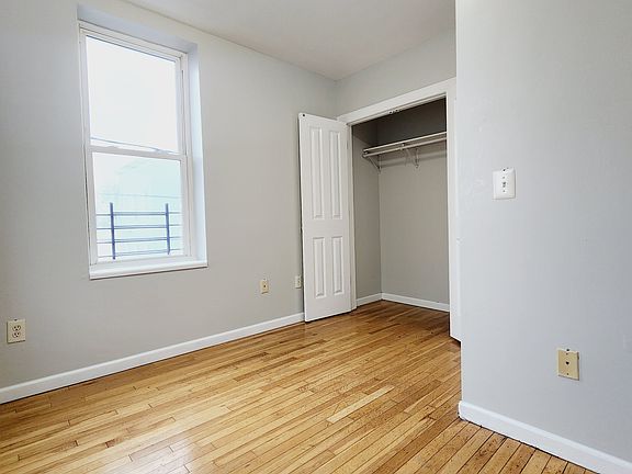 2nd image of 3 Parnell Pl APT 3C