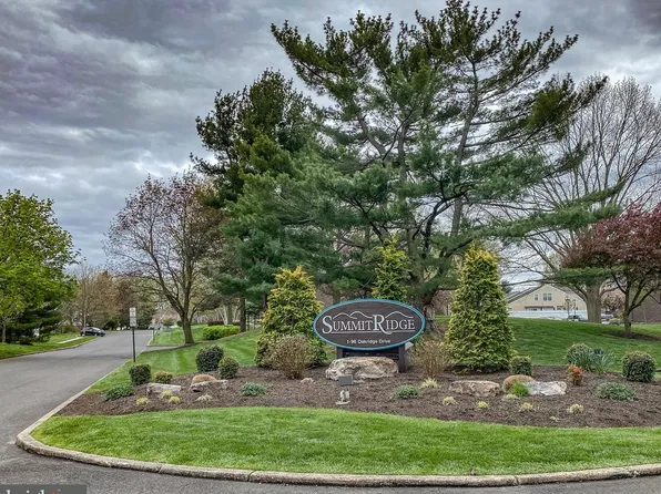 53 Oak Rdg, Langhorne, PA 19047