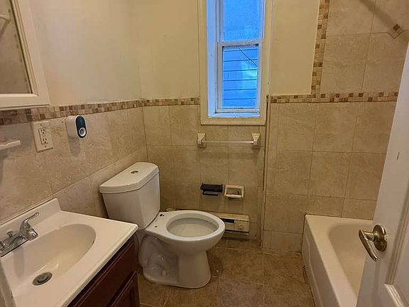 5th image of 5902-04 Madison St #12