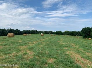 4 Colonel Cox Rd N, Coxs Creek, KY 40013