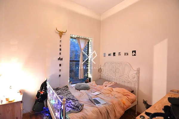 Rented by Yaffa Realty LLC | media 31