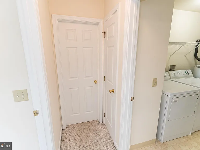 3500 Sanibel Cir #3516 — Photo 31