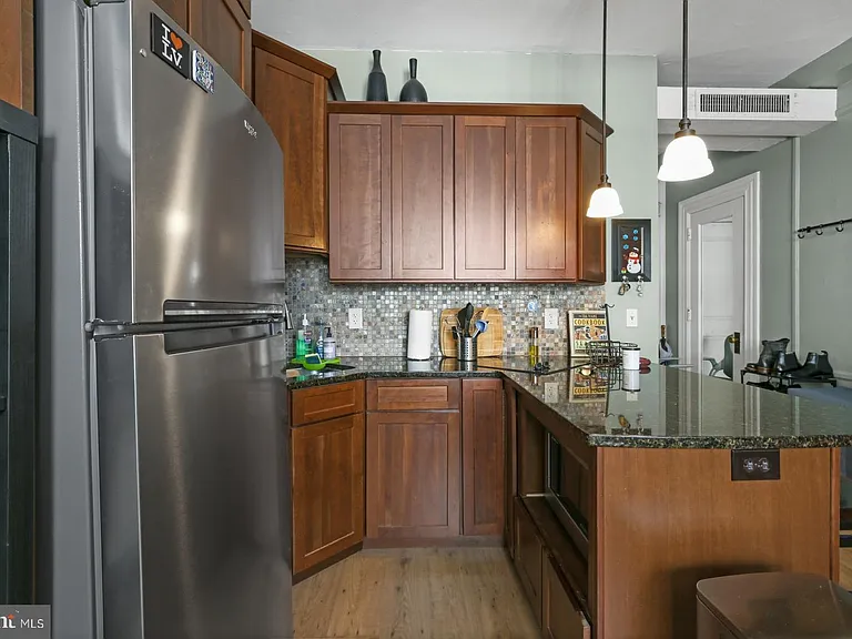 1324 Locust St #1418 — Photo 6