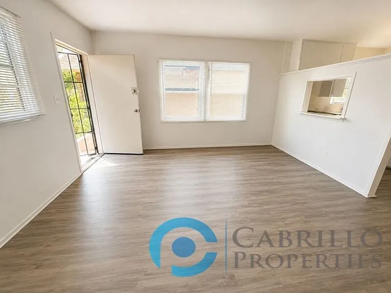 4146 Utah St — Photo 2