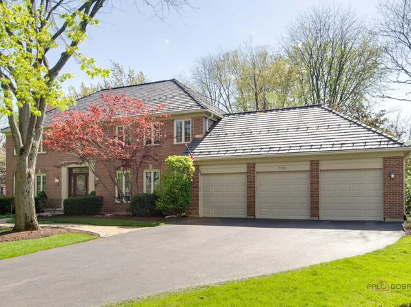 720 Buena Rd, Lake Forest, IL 60045