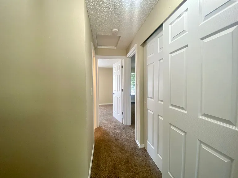 Lincoln Ave Apartments LLC — Photo 7