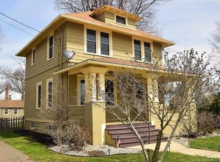 1 James St, Windsor Locks, CT 06096