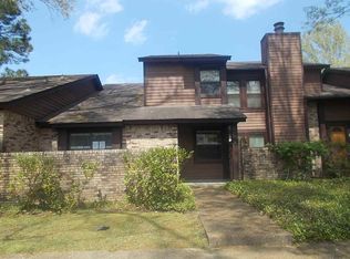 24 Shore Dr, Clinton, MS 39056