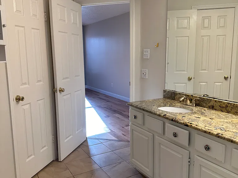 4024 Oxlea Dr — Photo 27