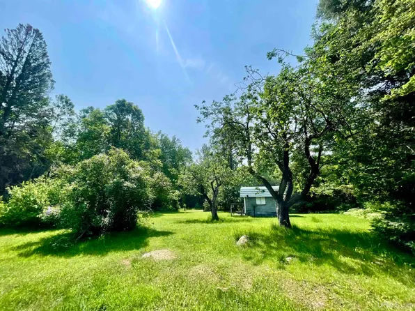 3244 18th Rd, Republic, MI 49879