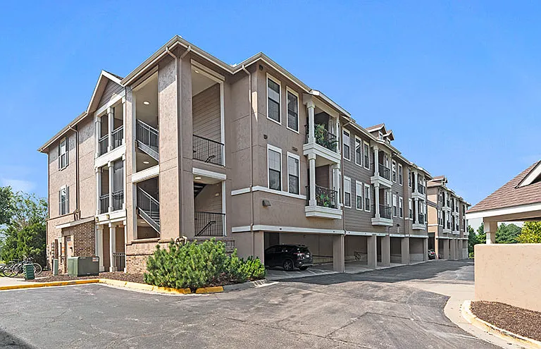 West End at City Center Apartment Homes — Photo 35