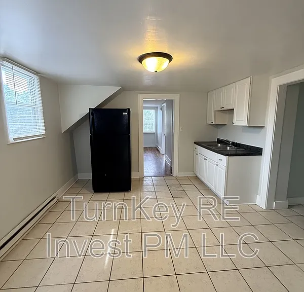 705 North Ave #2 — Photo 3