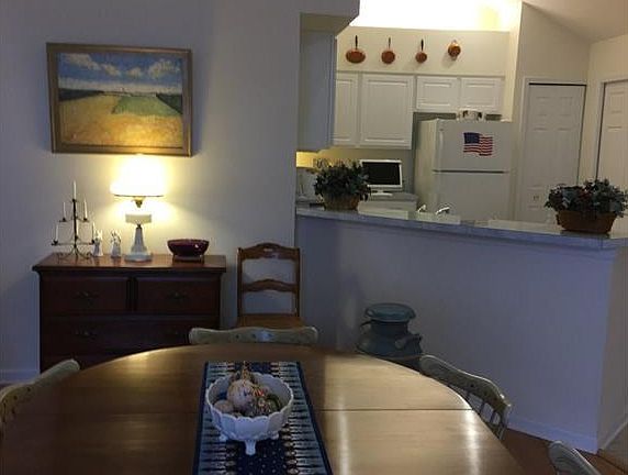 4th image of 326 Millennium Dr