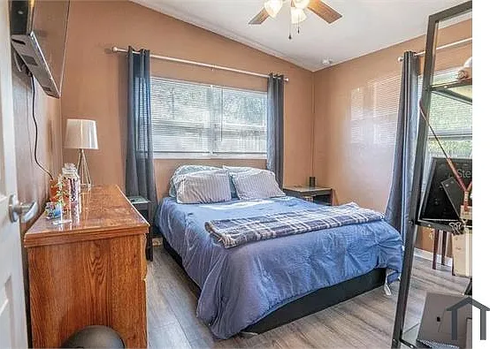 102 S Sunland Dr — Photo 10