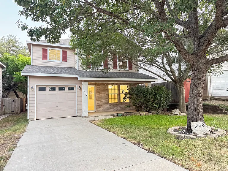 6230 Cypress Rose — Photo 1