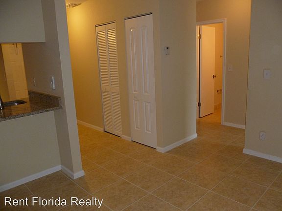 4th image of 5110 Palm Hill Dr APT 219
